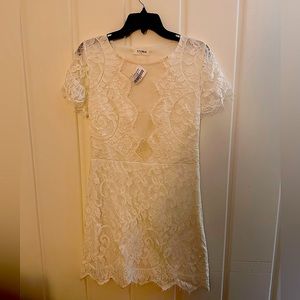 White Storia dress- large, new with tags!